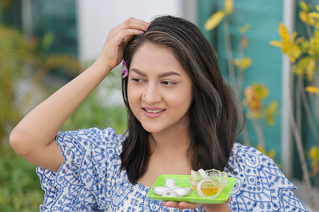 পেঁয়াজের তেলে কি আসলেই চুল গজায়